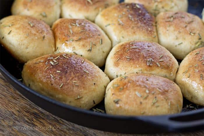 Garlic And Rosemary Skillet Bread